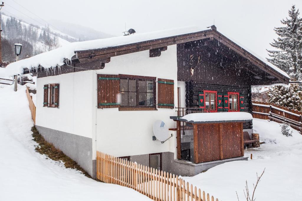 זאלבך הינטרגלם Chalet Appartement Alpenherz חדר תמונה